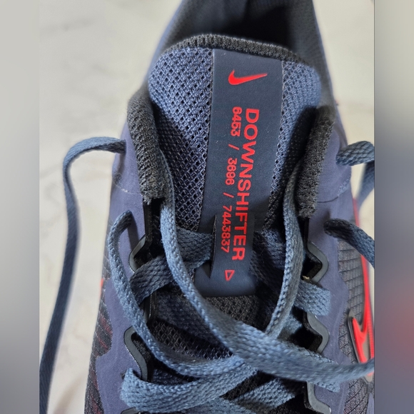 Nike Dark Blue Sneakers with Red Swoosh - Picture 3 of 6